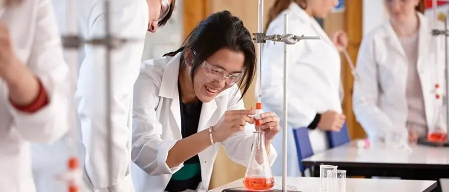 Top 10 Chemistry Research Programs