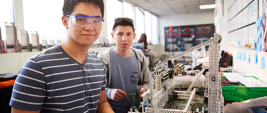 16 Best STEM Internships for High School Students